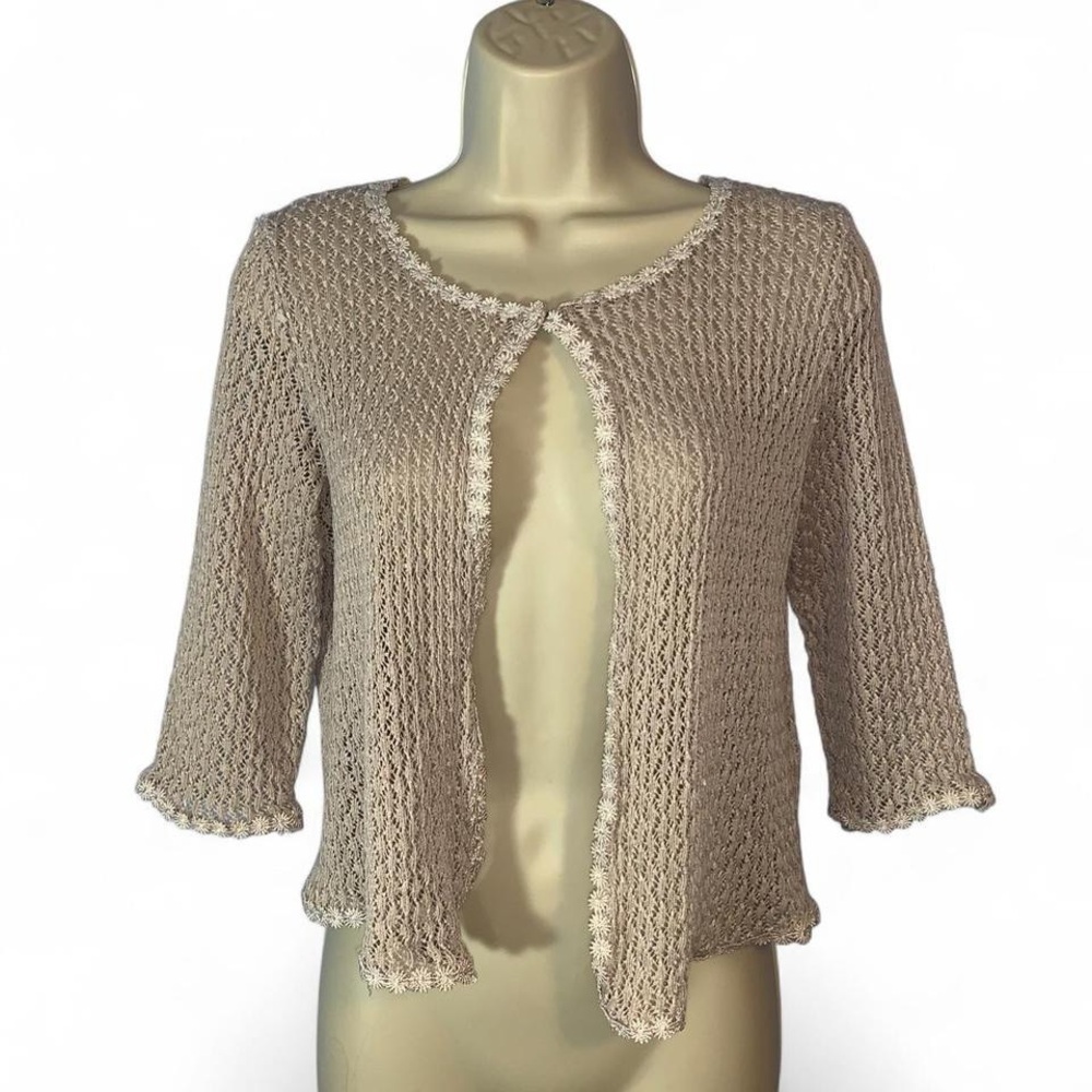 St. Chris beige Cream Open-Front crochet like open knit daisy trim cardigan S